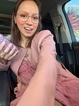 Mrs MrLove online show from November 17, 2025, 5:30 pm