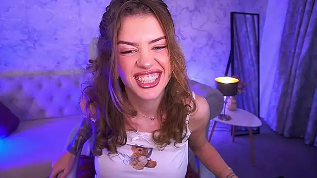 CurlyCandyXX online show from February 12, 2026, 3:18 pm