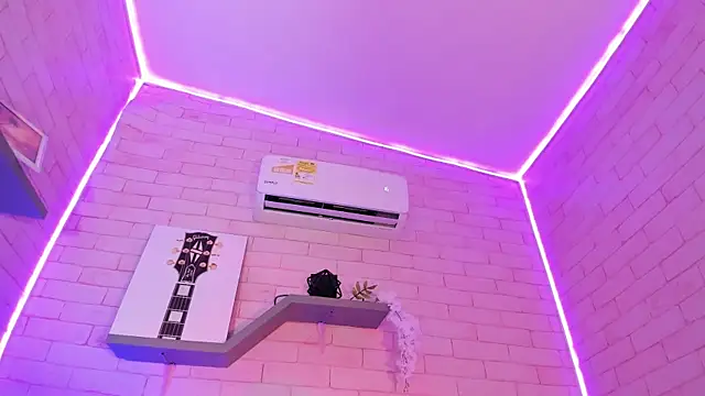 EllyMiller online show from February 16, 2026, 3:13 am