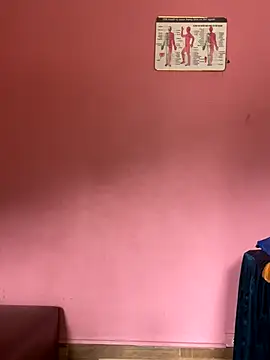 Julia-Elsa online show from October 17, 2025, 3:31 am