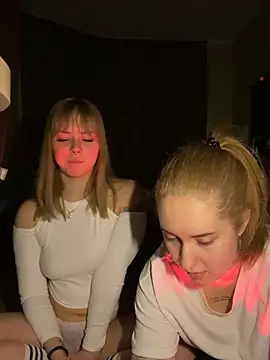 xxx sandra  online show from February 4, 2026, 3:40 pm