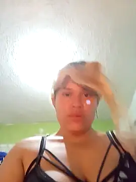 Lorenitaaaai online show from April 27, 2026, 4:16 pm