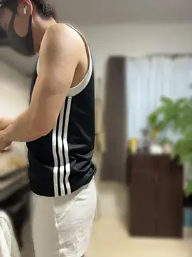  K K online show from April 18, 2026, 9:35 am