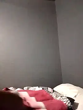 sexyhotchic93 online show from November 6, 2025, 10:21 pm