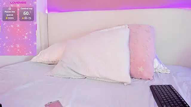  Saandy online show from November 22, 2025, 12:04 pm