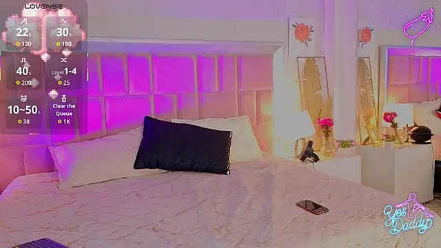 AlanaOdison online show from April 8, 2026, 7:36 pm