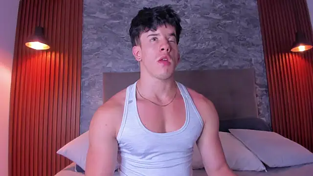 MaxCooper1 online show from September 23, 2025, 7:50 pm