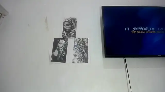Snapshot of Foxy_Lovex chatting on September 19, 2025, 8:53 pm Foxy Lovex online show from September 19, 2025, 8:53 pm