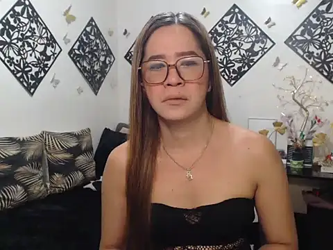 Snapshot of TheMISTRESSx69 chatting on May 6, 2026, 10:15 pm TheMISTRESSx69 online show from May 6, 2026, 10:15 pm