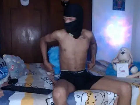 Sexy hotlatin25 online show from December 2, 2025, 9:32 pm