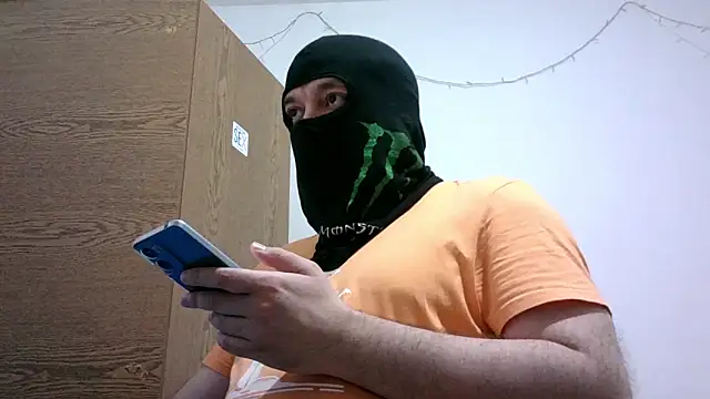 Snapshot of Black_Scorpion91 chatting on November 5, 2025, 6:41 pm Black Scorpion91 online show from November 5, 2025, 6:41 pm