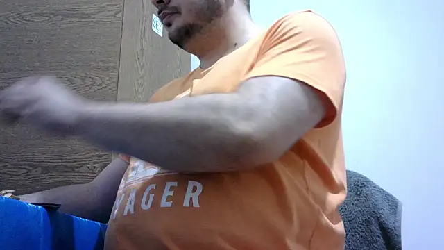 Snapshot of Black_Scorpion91 chatting on November 15, 2025, 6:59 pm Black Scorpion91 online show from November 15, 2025, 6:59 pm