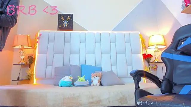 MilkWhore1 online show from September 22, 2025, 12:18 pm