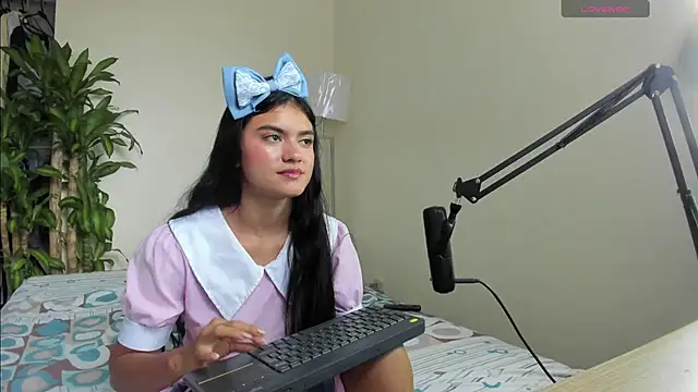 ikaweri online show from November 3, 2025, 11:33 am