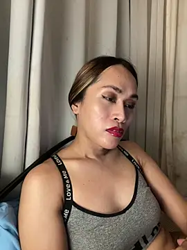 RomanticPearlTS online show from April 1, 2026, 2:34 am