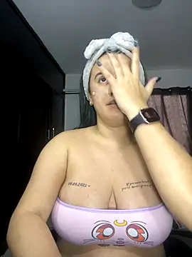 Lana Herondale online show from October 29, 2025, 8:54 pm