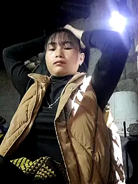 Sunyinn online show from November 4, 2025, 1:16 am