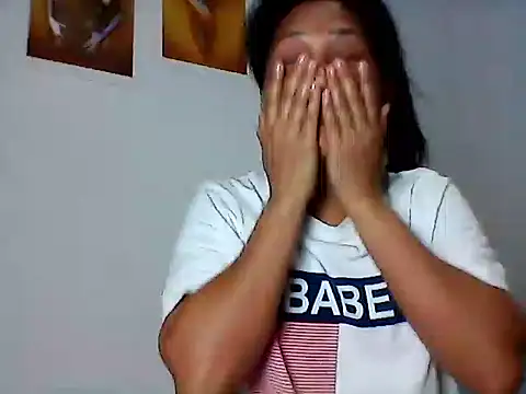 nhayasquirt online show from October 8, 2025, 10:29 pm