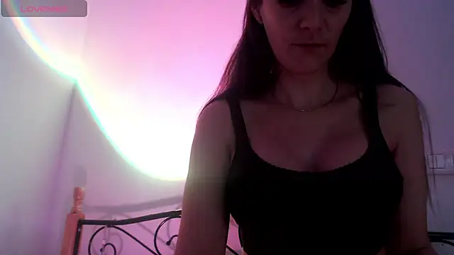 BritneyDivine online show from November 9, 2025, 5:06 am