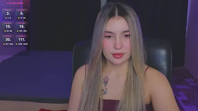 RoxyChill online show from October 12, 2025, 9:03 pm