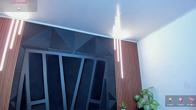 marco garciia  online show from September 9, 2025, 11:15 pm