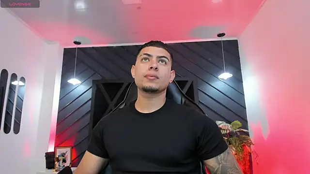 marco garciia  online show from January 7, 2026, 11:18 pm