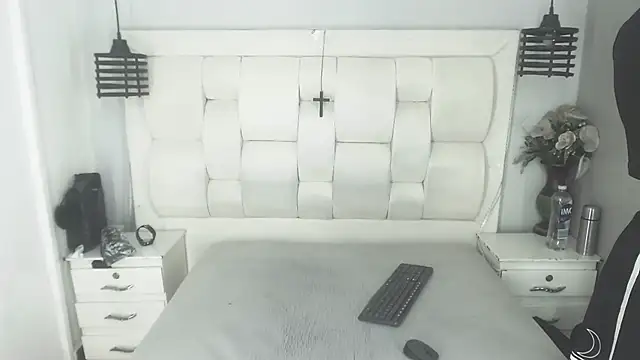 Atley Dolly online show from October 7, 2025, 8:50 pm