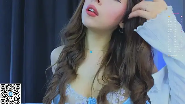 Snapshot of VirginiaHouston chatting on October 22, 2025, 6:13 am VirginiaHouston online show from October 22, 2025, 6:13 am