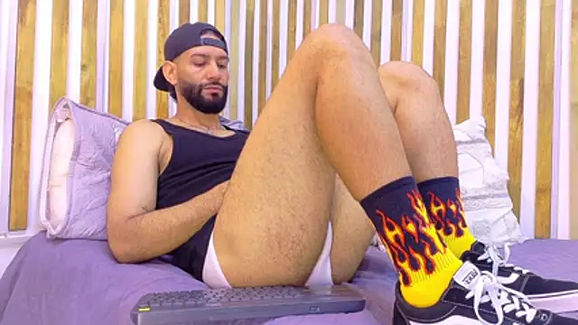 yorbymaxx online show from May 26, 2026, 2:46 pm