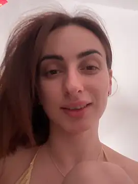 AuraPure online show from November 17, 2025, 7:52 pm