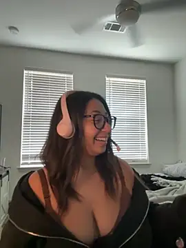 Snapshot of minhaa_gamer chatting on September 12, 2025, 9:15 pm minhaa gamer online show from September 12, 2025, 9:15 pm