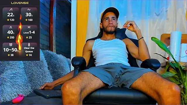 Alex bigcock11  online show from October 15, 2025, 10:59 am