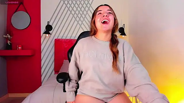 Vela jade online show from November 10, 2025, 8:19 pm