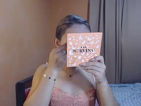 ur Katrina69 online show from April 8, 2026, 1:33 pm