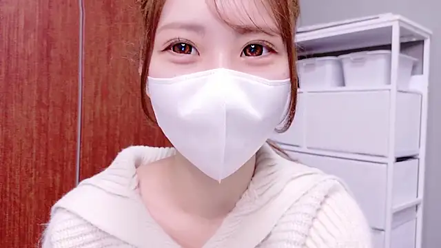 Snapshot of Ema_o0_chan chatting on October 31, 2025, 11:22 am Ema o0 chan online show from October 31, 2025, 11:22 am