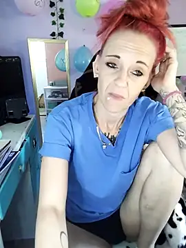 Purple2StayThnxx online show from October 1, 2025, 4:46 pm