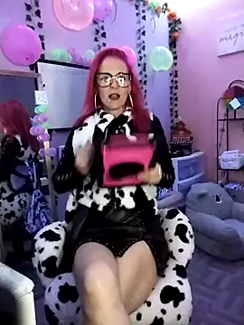 Purple2StayThnxx online show from October 12, 2025, 10:36 am