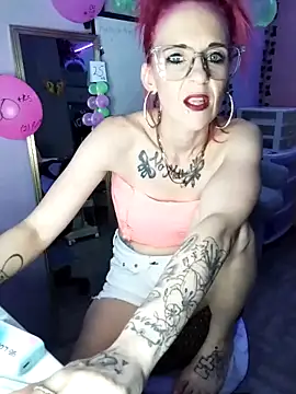 Purple2StayThnxx online show from October 12, 2025, 11:04 pm