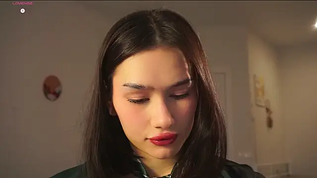 ViolaVow online show from November 2, 2025, 4:15 am