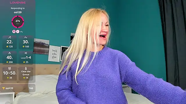 KiraSun online show from October 11, 2025, 12:21 am