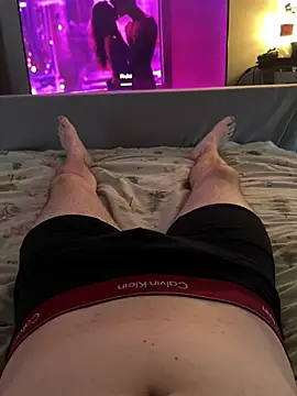 naughtycoupl98 online show from April 18, 2026, 6:01 pm