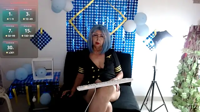 ruth blue21 online show from October 7, 2025, 4:09 am