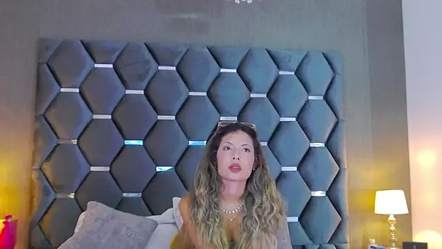 BlaireParker online show from September 15, 2025, 12:05 pm