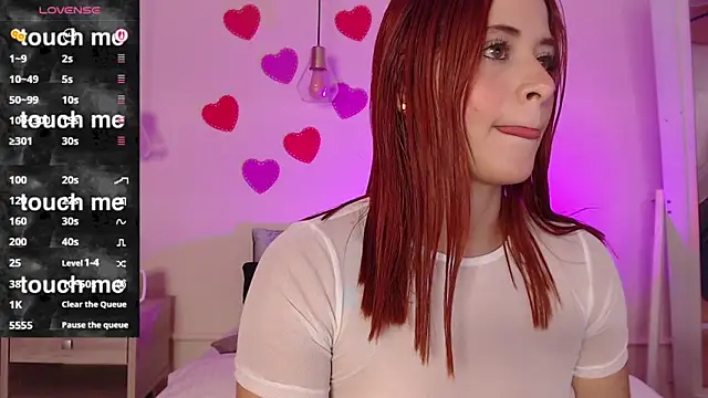 AllanaBlooms online show from October 15, 2025, 12:49 pm