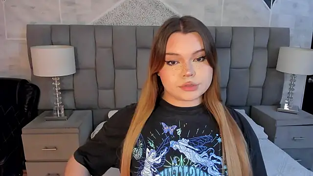 Maxxxine1 online show from October 29, 2025, 5:20 am