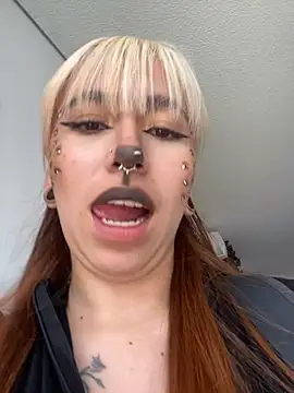 Sallem Pink online show from October 29, 2025, 7:37 pm