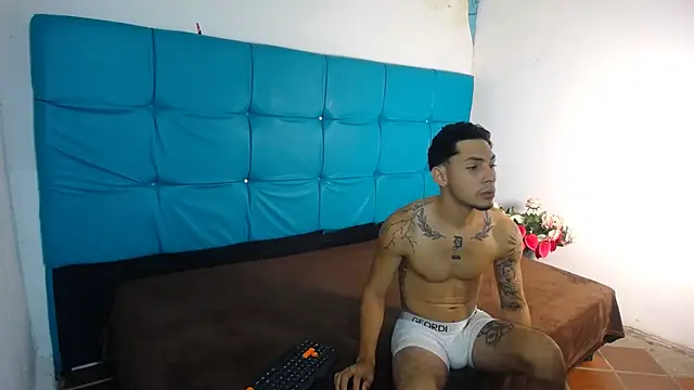 Bunny Petit online show from October 29, 2025, 9:44 am