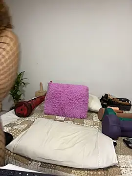 charlloteevans X online show from March 12, 2026, 3:01 am