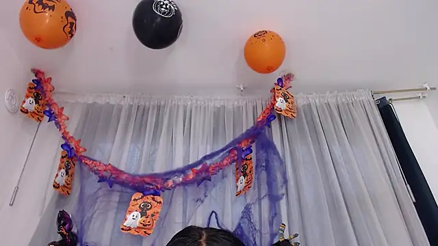 Snapshot of malejahotcs01 chatting on October 15, 2025, 11:54 am malejahotcs01 online show from October 15, 2025, 11:54 am