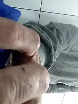 Pilantra12345 online show from October 22, 2025, 10:09 pm